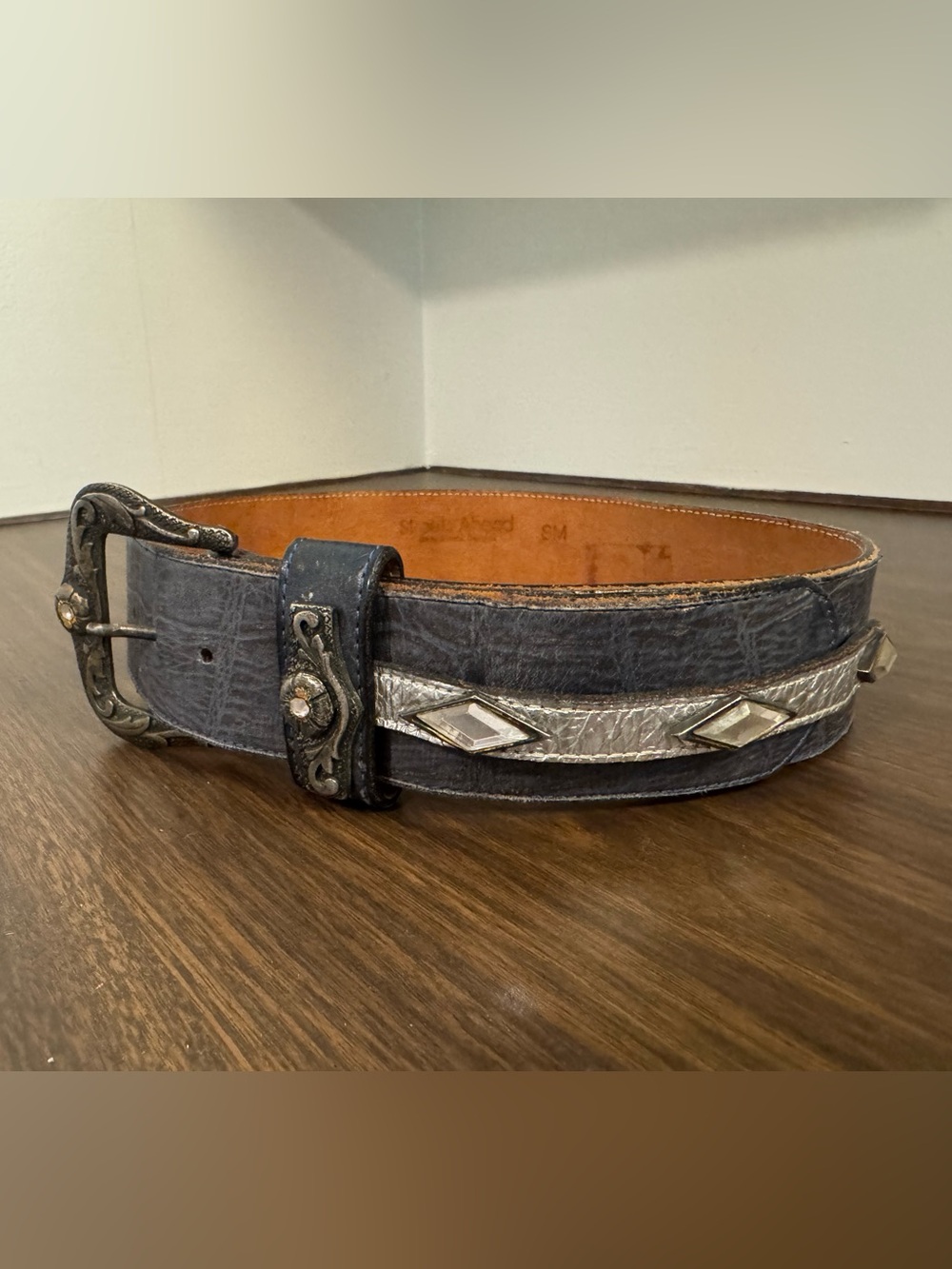 Streets Ahead Women’s Small Leather Western Belt Black Gray Crystal Embellished